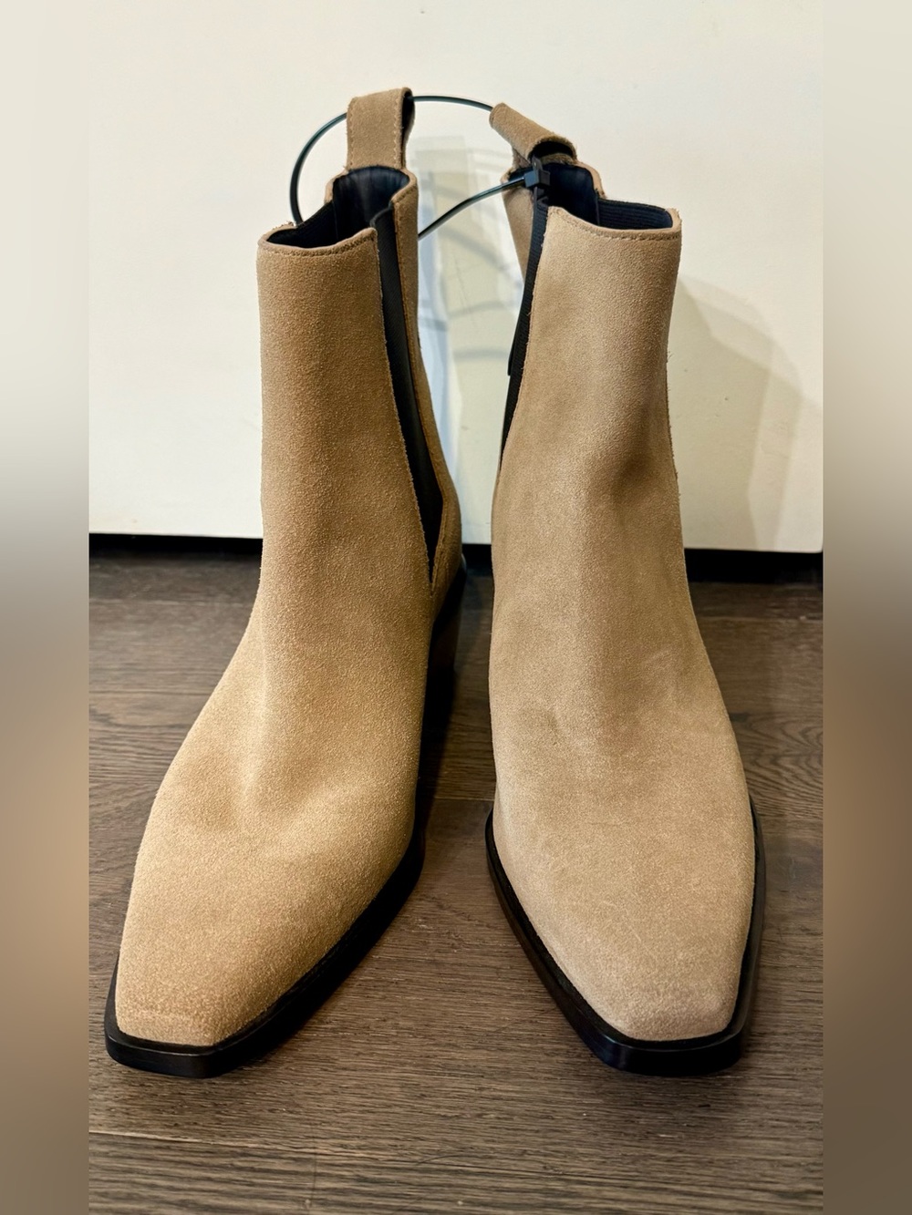 rag & bone Suede Chelsea Ankle Boots in Tan - NWT - Picture 2 of 7